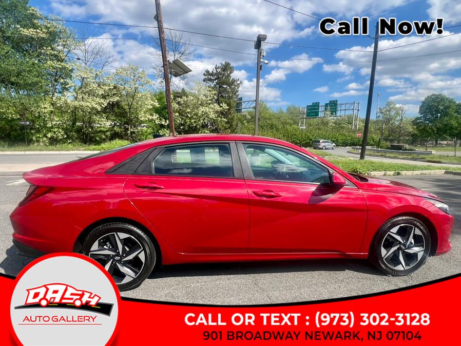 2023 Hyundai Elantra SEL IVT photo