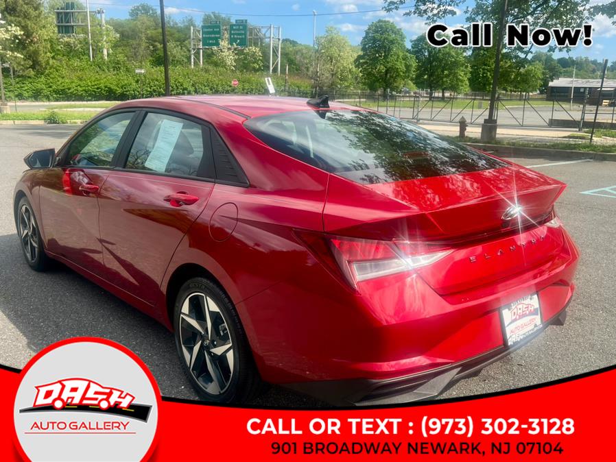 2023 Hyundai Elantra SEL IVT photo
