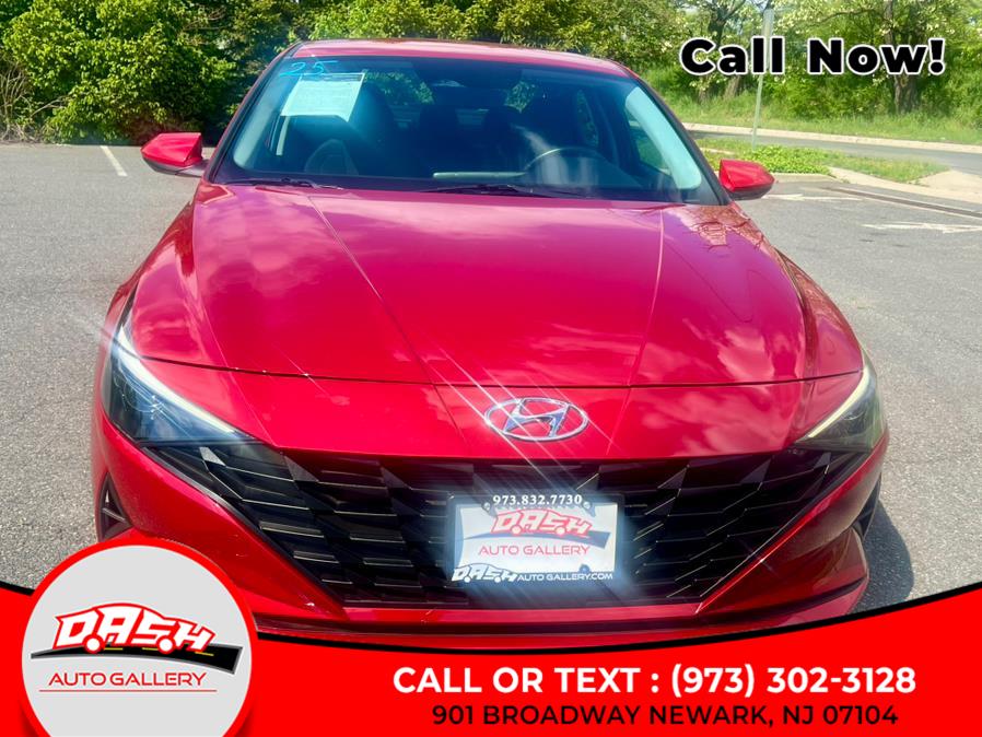2023 Hyundai Elantra SEL IVT photo
