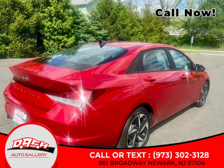 2023 Hyundai Elantra SEL IVT photo