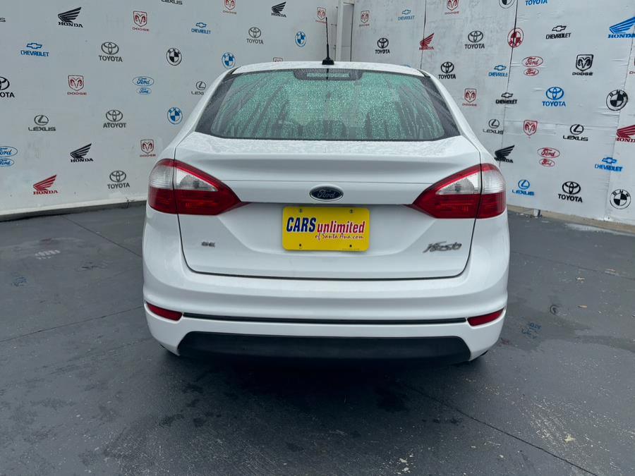 2017 Ford Fiesta SE Sedan photo