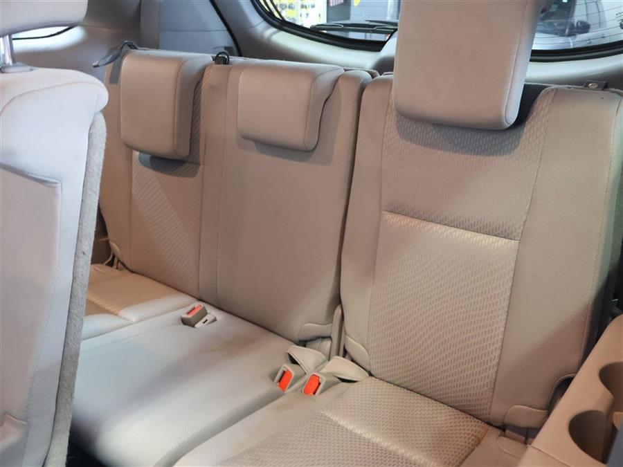 2018 Toyota Highlander LE photo