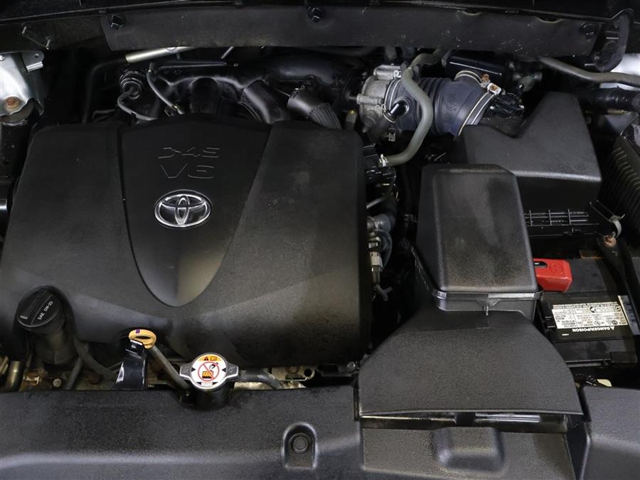 2018 Toyota Highlander LE photo
