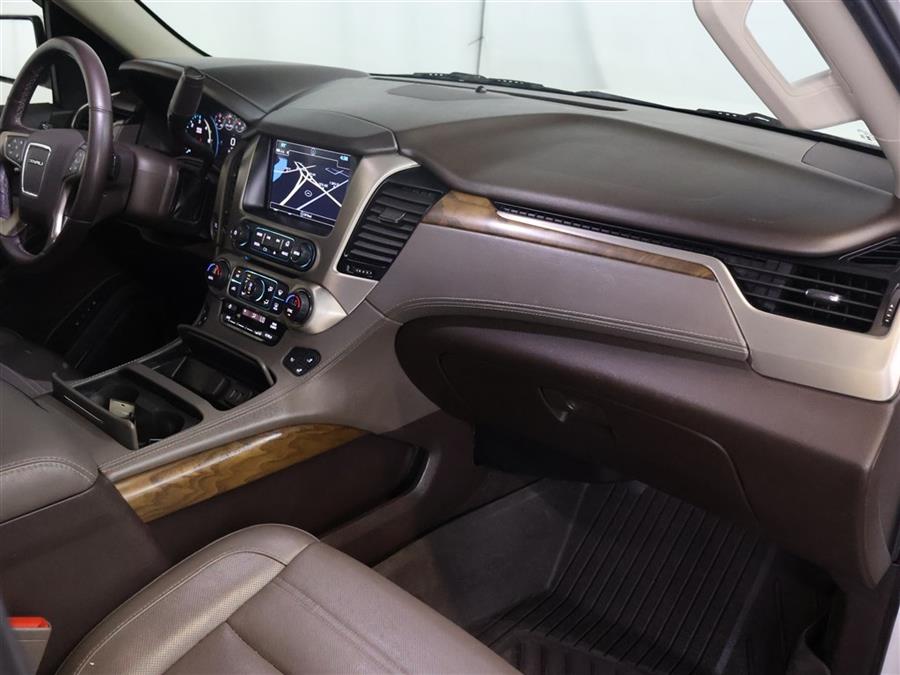 2019 GMC Yukon XL DENALI photo