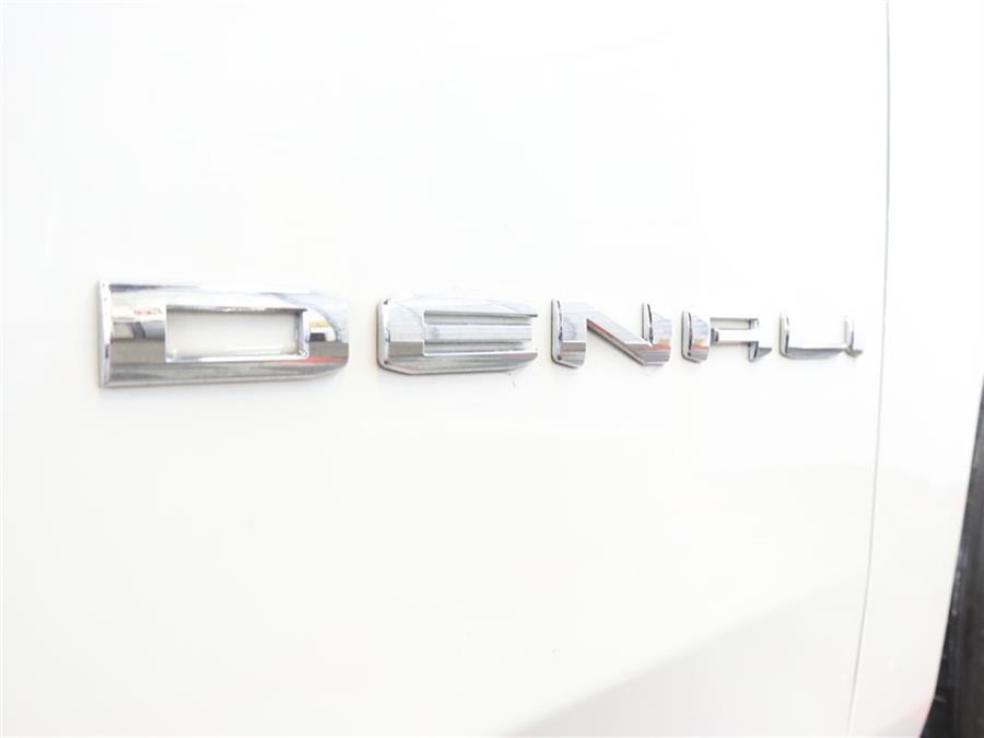 2021 GMC Yukon DENALI photo