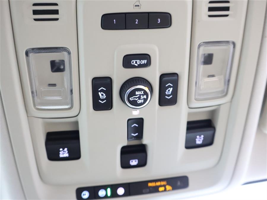 2021 GMC Yukon DENALI photo