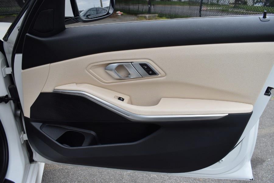 2021 BMW 3-Series 330i xDrive Sedan photo