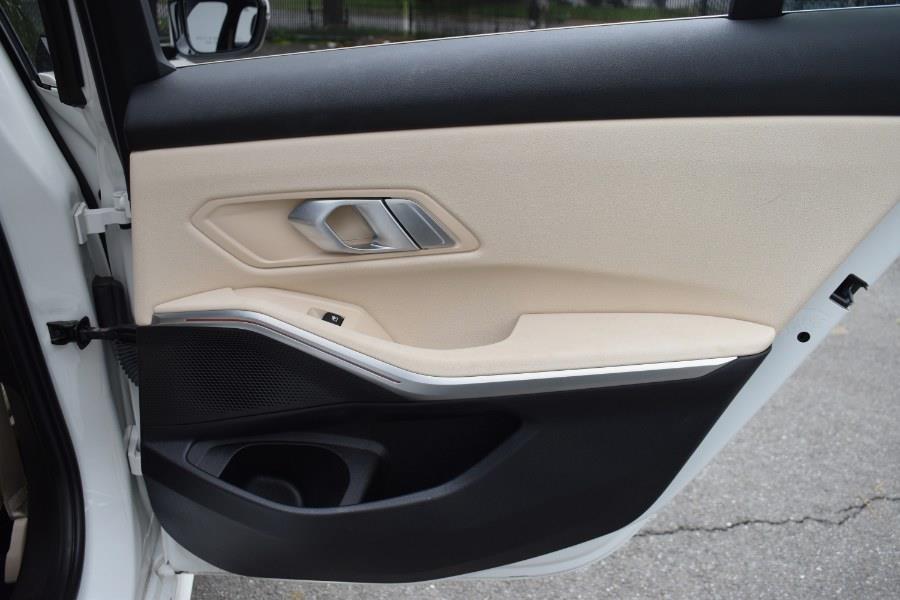 2021 BMW 3-Series 330i xDrive Sedan photo