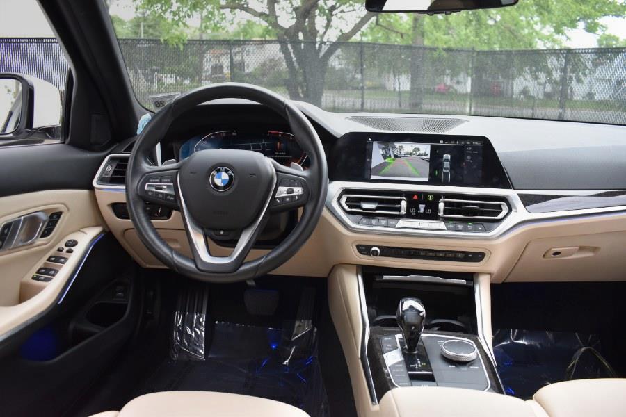 2021 BMW 3-Series 330i xDrive Sedan photo