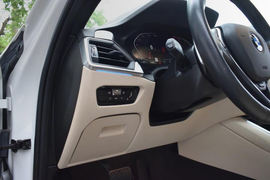 2021 BMW 3-Series 330i xDrive Sedan photo