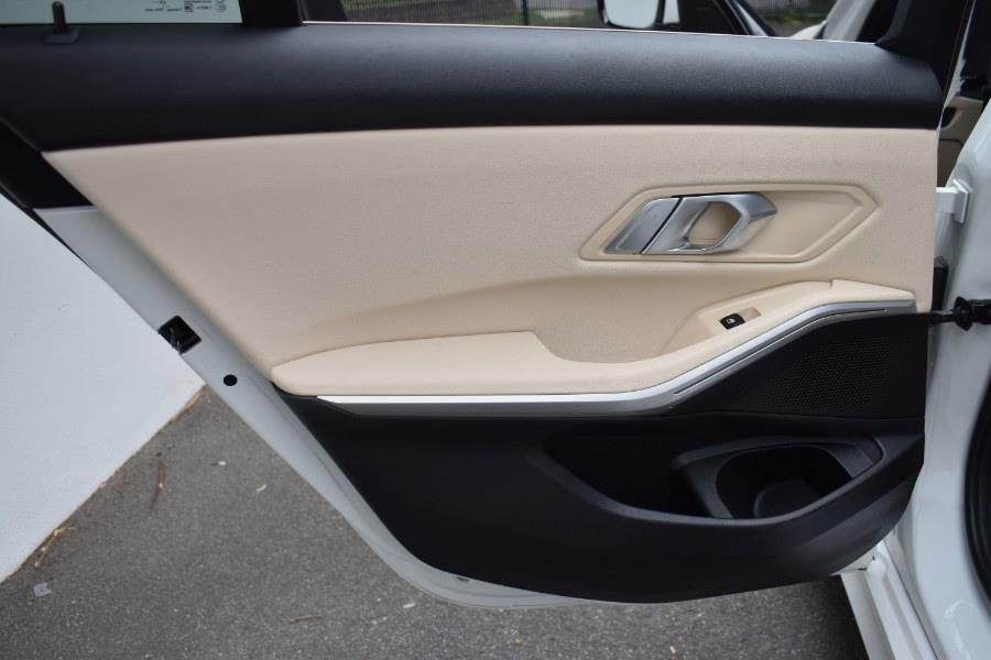 2021 BMW 3-Series 330i xDrive Sedan photo