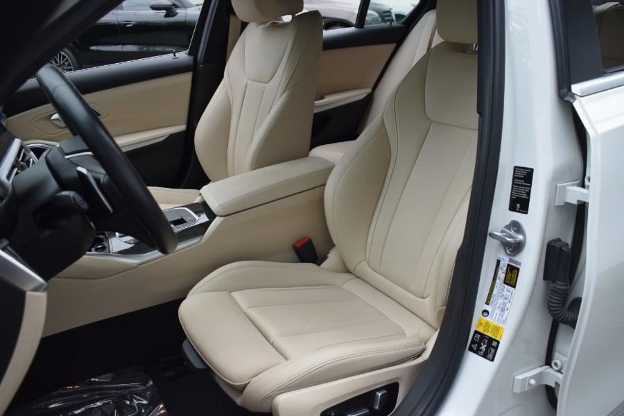 2021 BMW 3-Series 330i xDrive Sedan photo