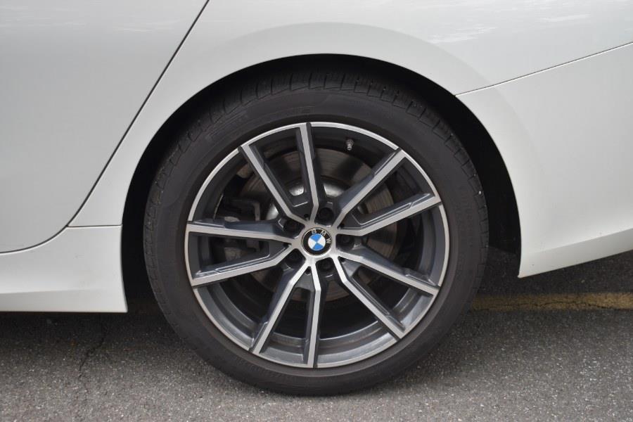 2021 BMW 3-Series 330i xDrive Sedan photo