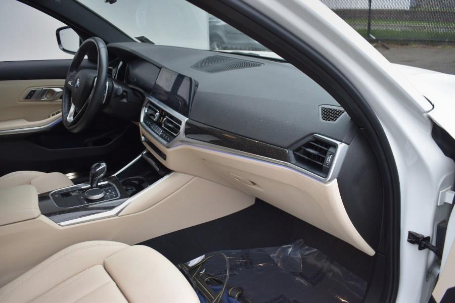 2021 BMW 3-Series 330i xDrive Sedan photo