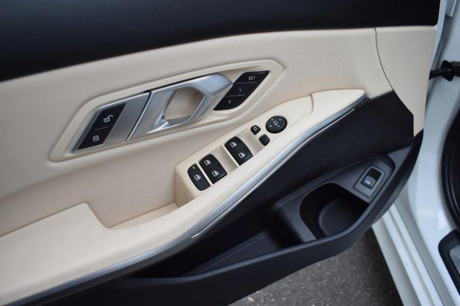 2021 BMW 3-Series 330i xDrive Sedan photo
