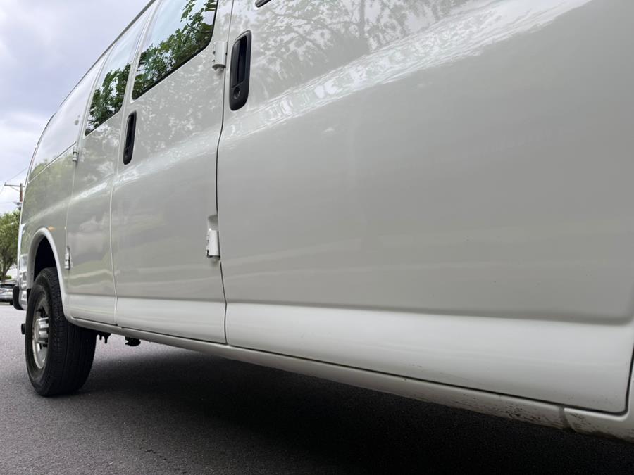 2018 Chevrolet Express Cargo Van RWD 2500 135