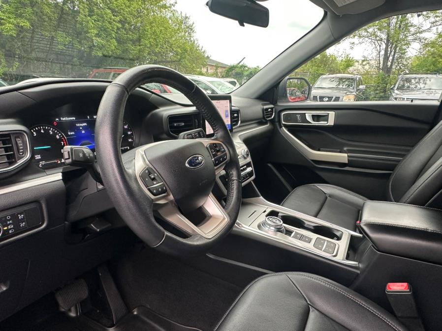 2020 Ford Explorer XLT RWD photo