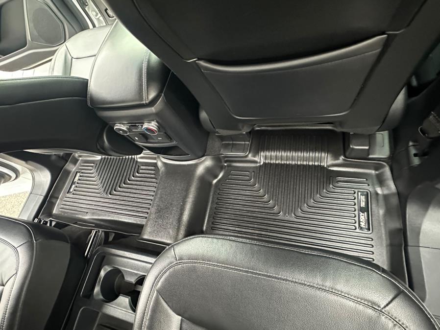 2020 Ford Explorer XLT RWD photo