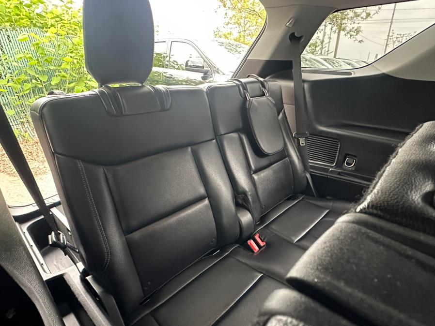 2020 Ford Explorer XLT RWD photo