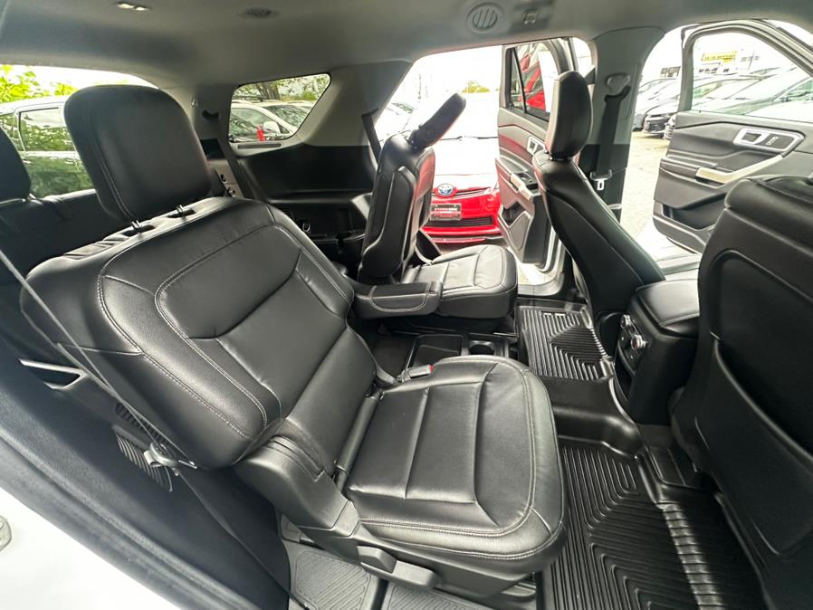 2020 Ford Explorer XLT RWD photo