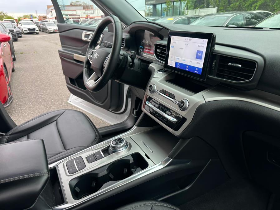2020 Ford Explorer XLT RWD photo