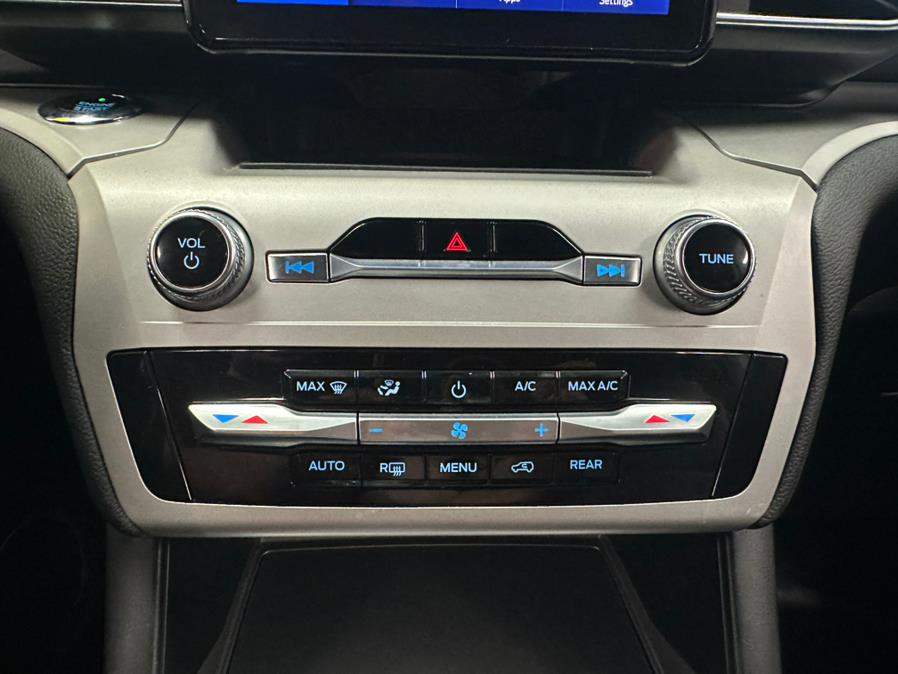 2020 Ford Explorer XLT RWD photo