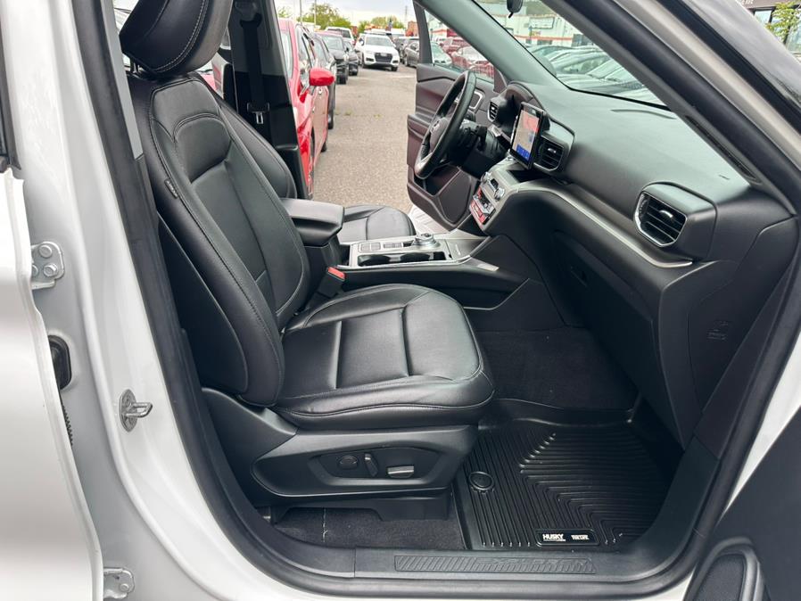 2020 Ford Explorer XLT RWD photo