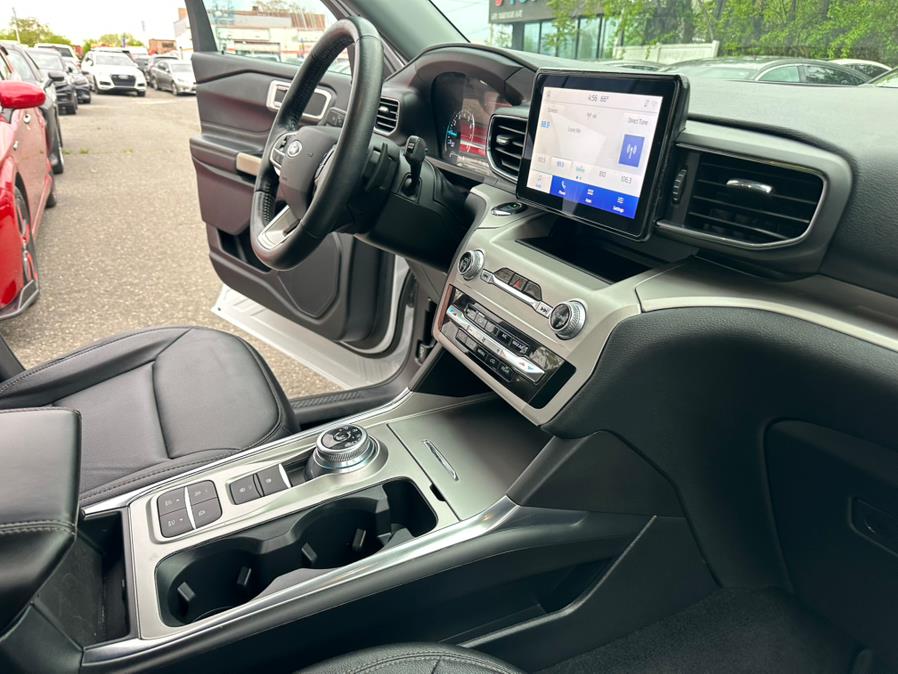 2020 Ford Explorer XLT RWD photo