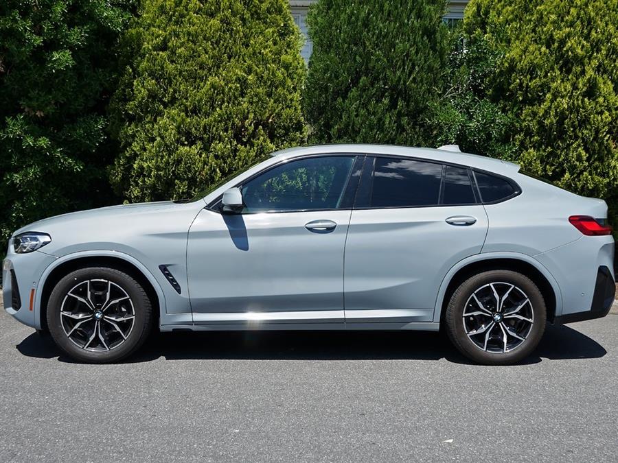 2022 BMW X4 xDrive30i photo