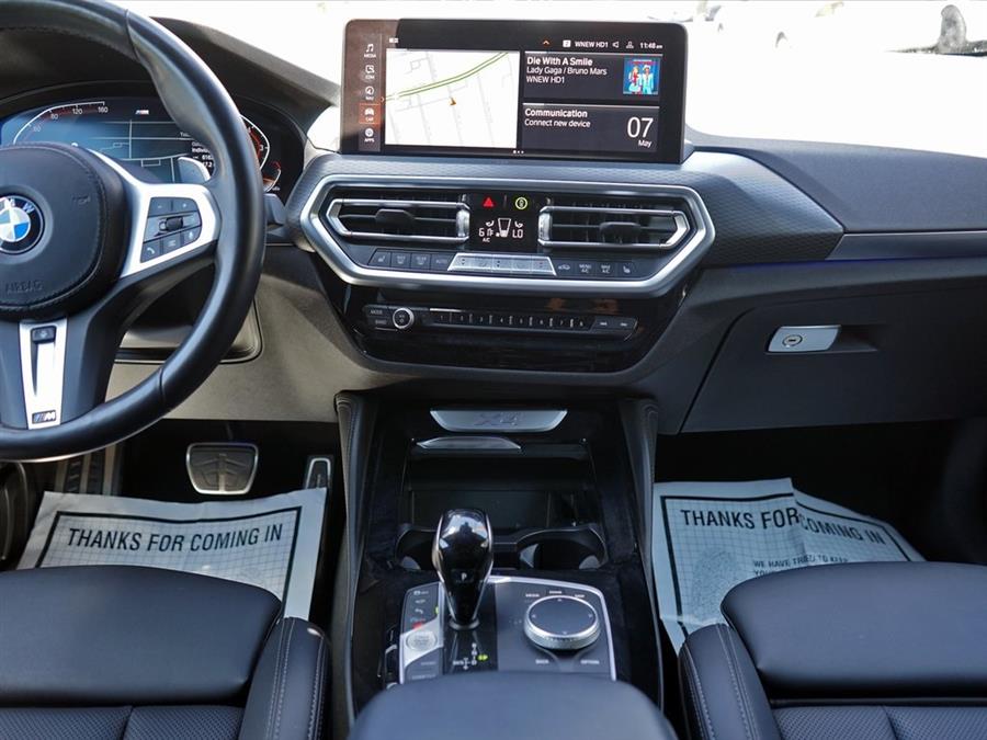2022 BMW X4 xDrive30i photo