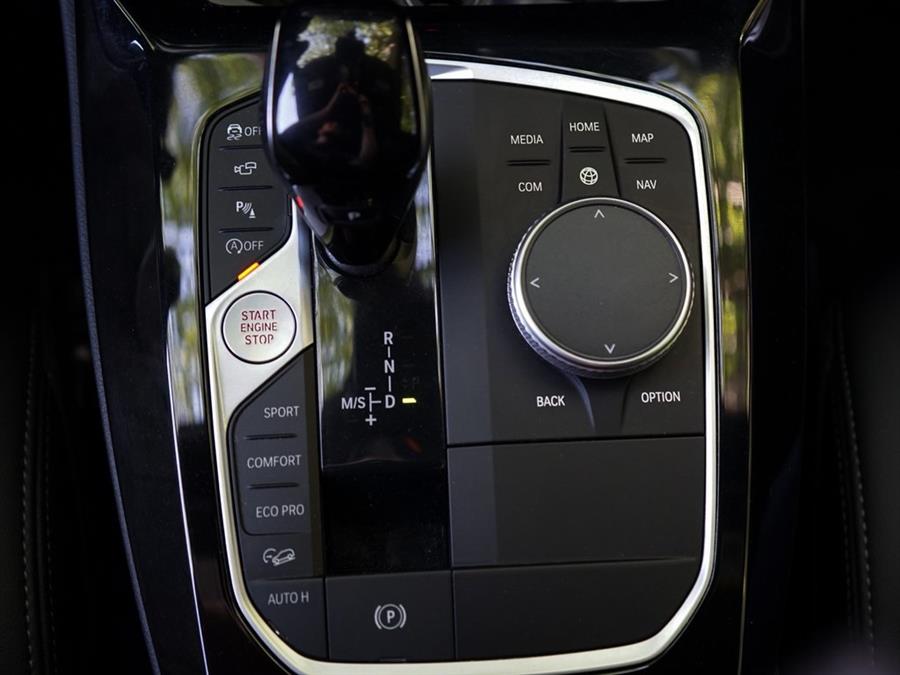 2022 BMW X4 xDrive30i photo