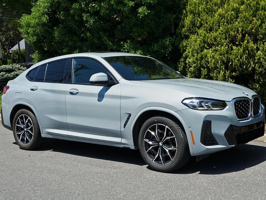 2022 BMW X4 xDrive30i photo