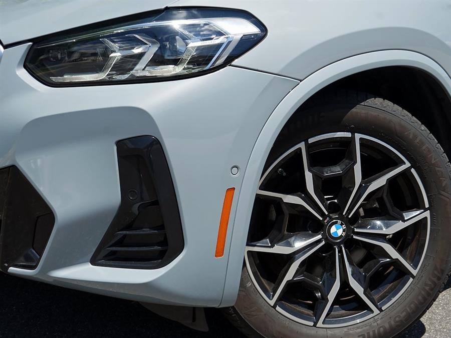 2022 BMW X4 xDrive30i photo