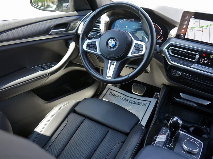2022 BMW X4 xDrive30i photo