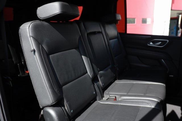 2023 Chevrolet Suburban LT photo