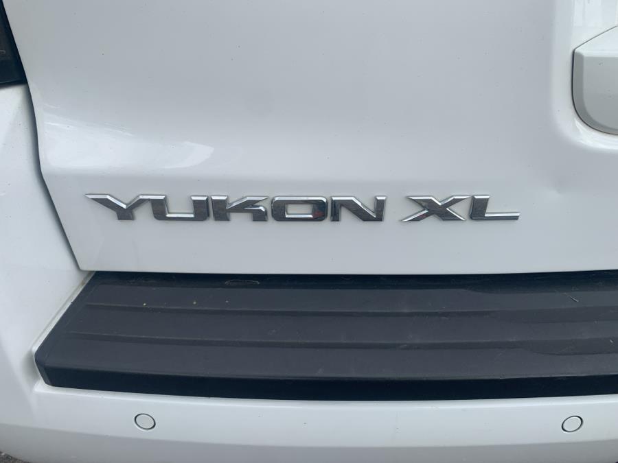 2017 GMC Yukon XL 4WD 4dr SLT photo