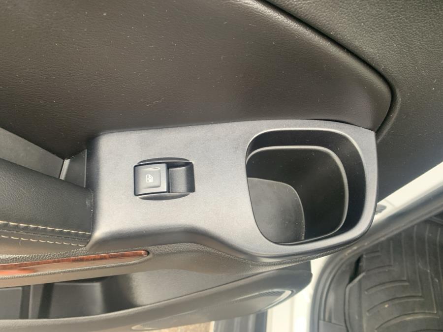 2017 GMC Yukon XL 4WD 4dr SLT photo