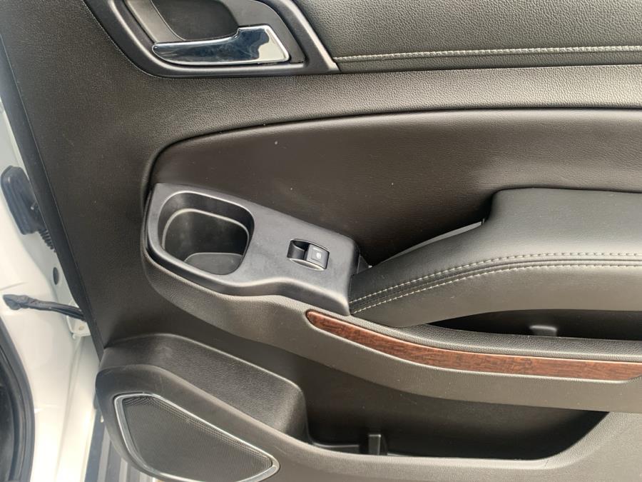 2017 GMC Yukon XL 4WD 4dr SLT photo