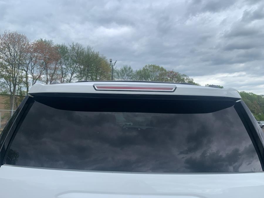 2017 GMC Yukon XL 4WD 4dr SLT photo