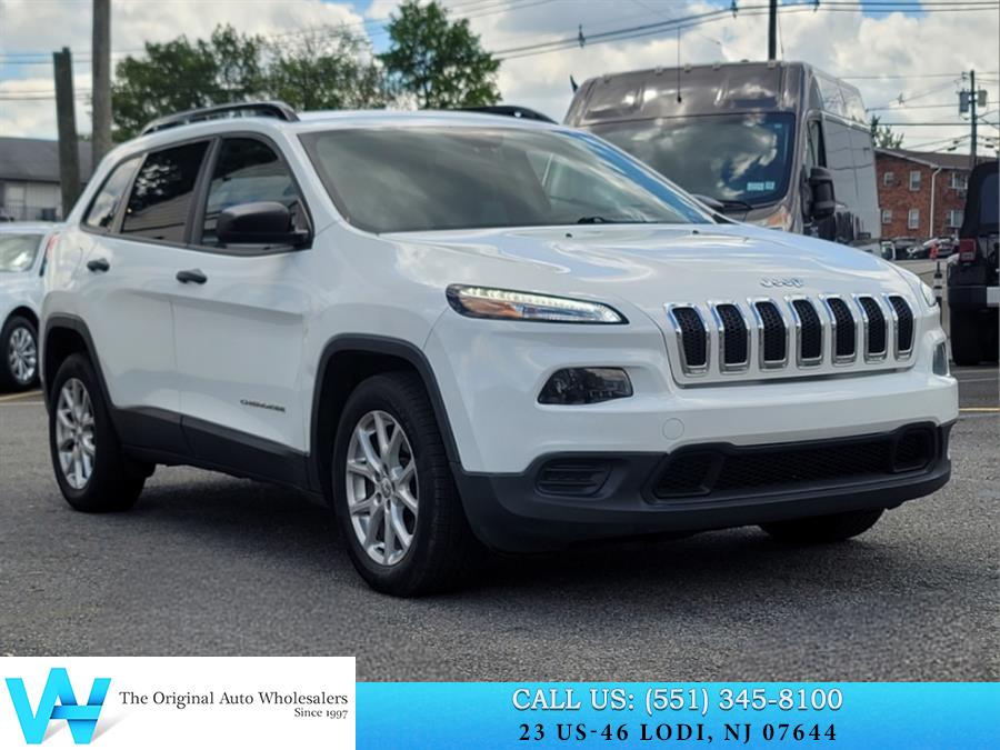 2016 Jeep Cherokee FWD 4dr Sport photo