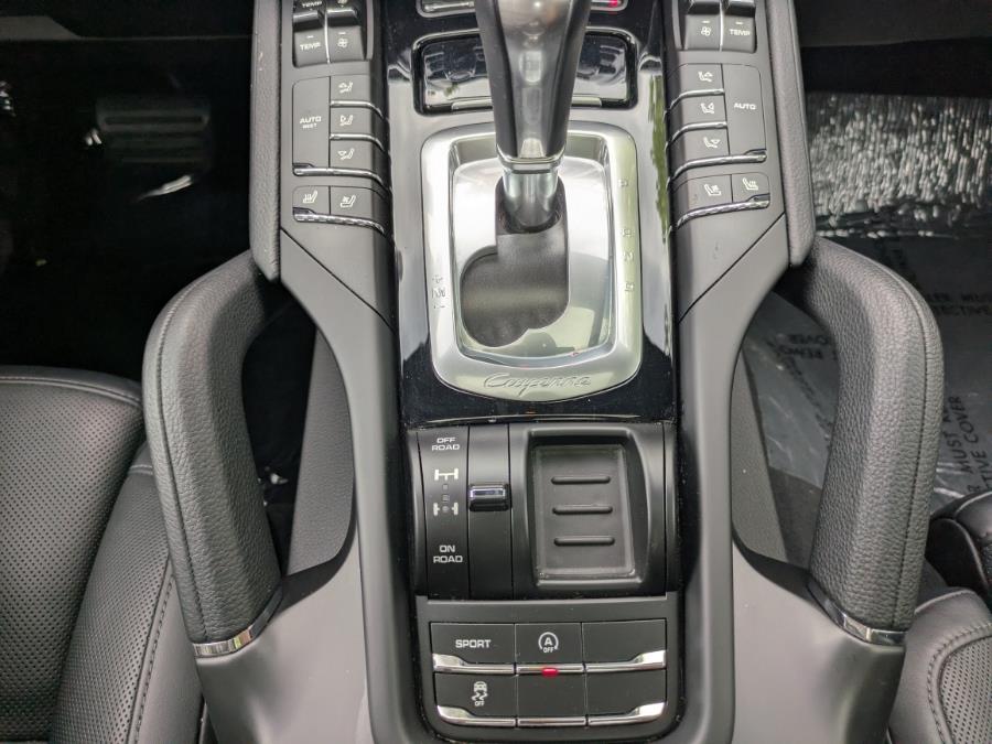 2014 Porsche Cayenne photo