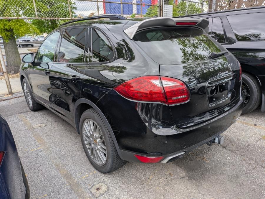 2014 Porsche Cayenne photo