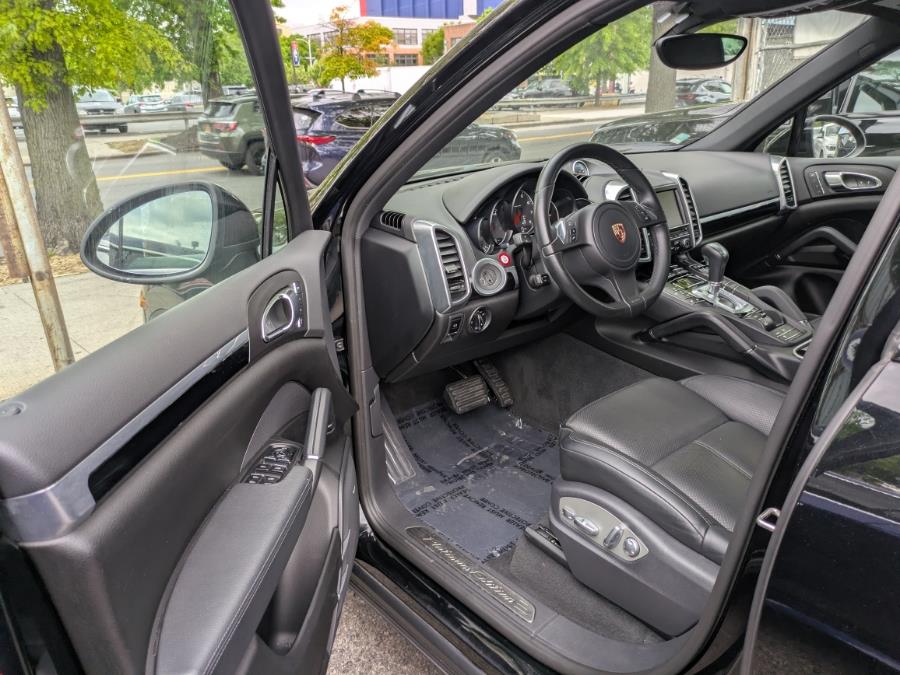 2014 Porsche Cayenne photo