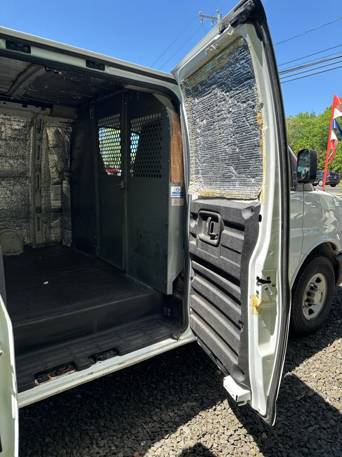 2005 Chevrolet Express 3500 3500 photo