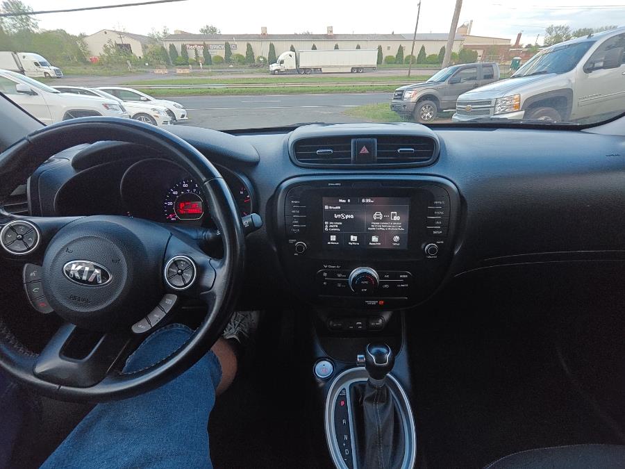 2017 Kia Soul + Auto photo