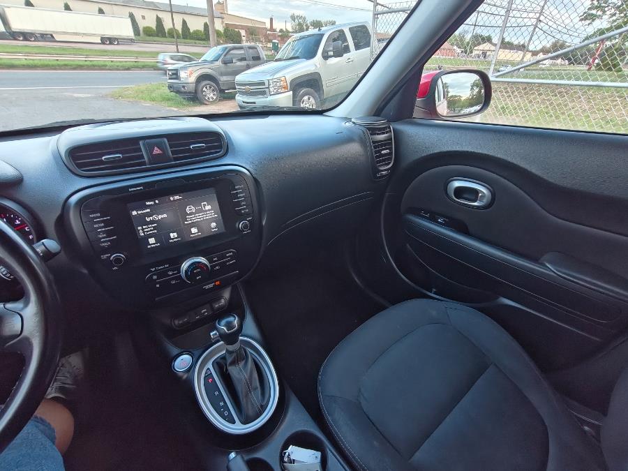 2017 Kia Soul + Auto photo