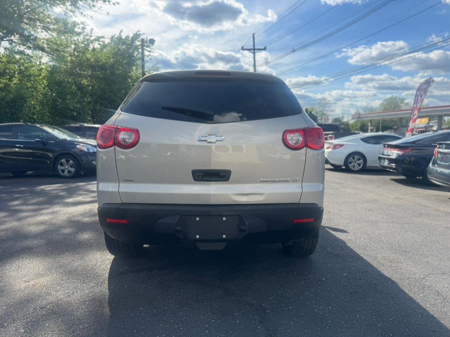 2012 Chevrolet Traverse LT photo