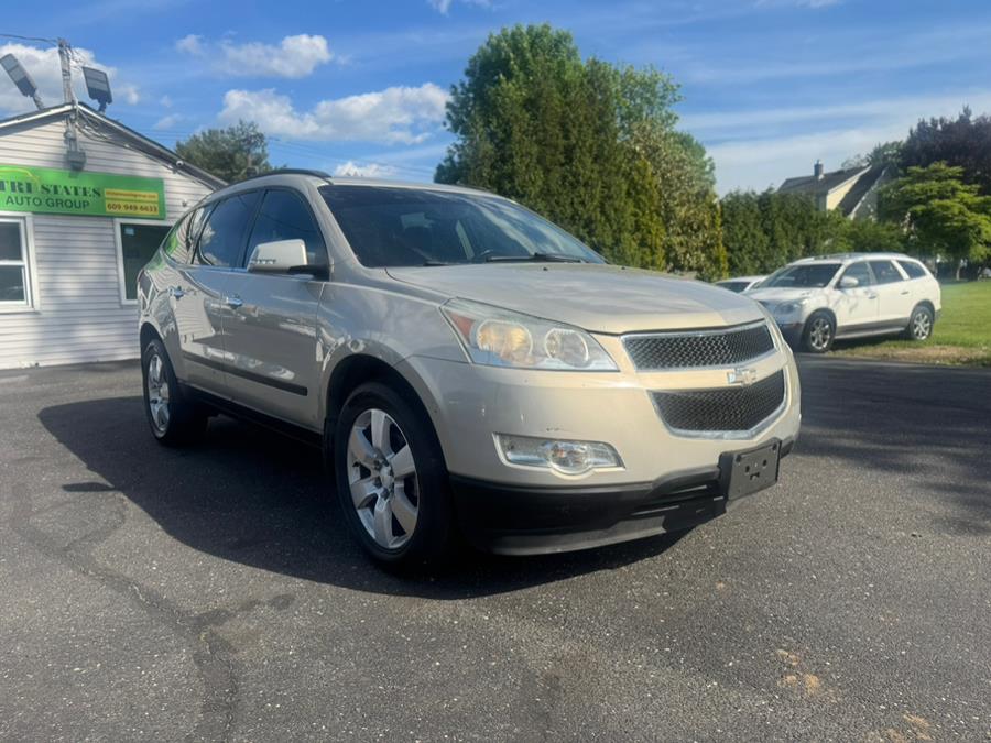 2012 Chevrolet Traverse LT photo