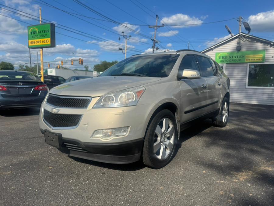 2012 Chevrolet Traverse LT photo