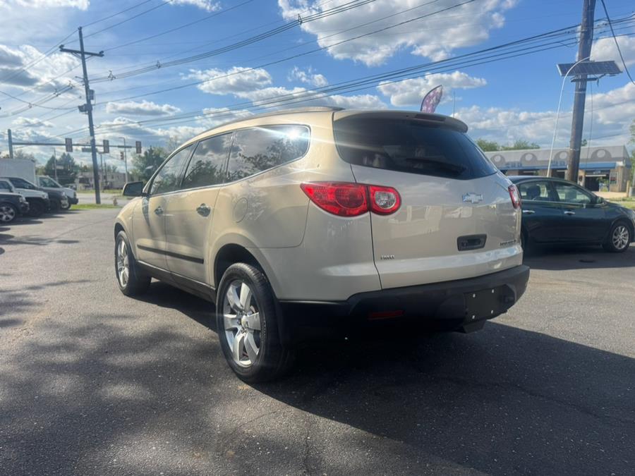 2012 Chevrolet Traverse LT photo